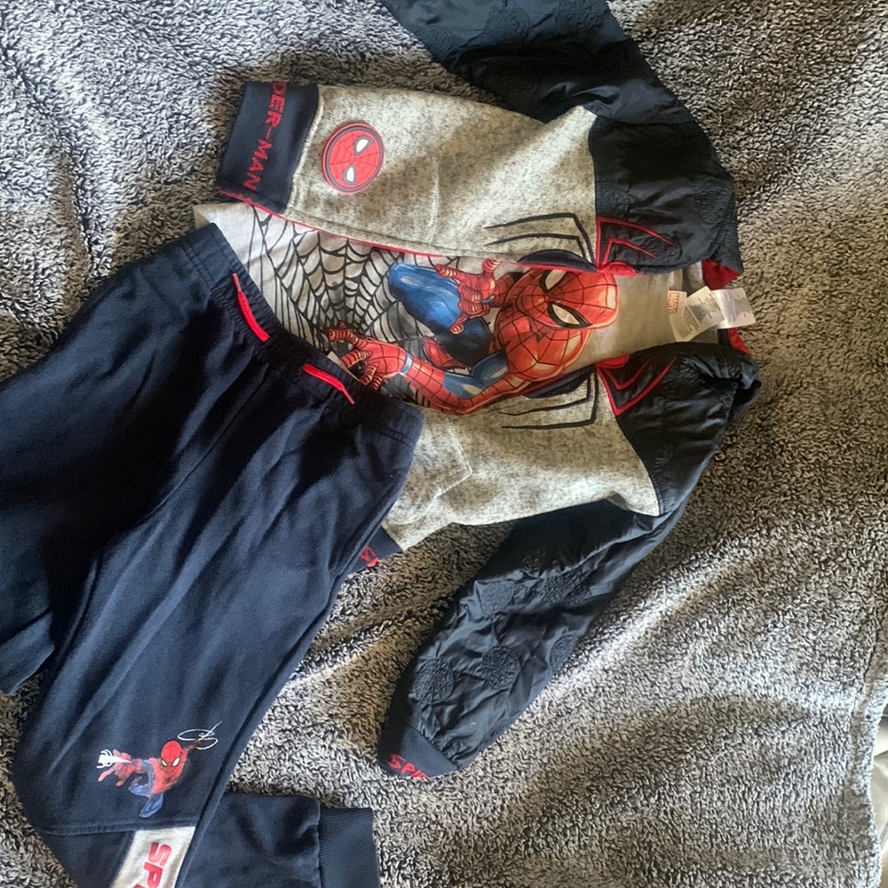 Spider-Man sweatsuit set